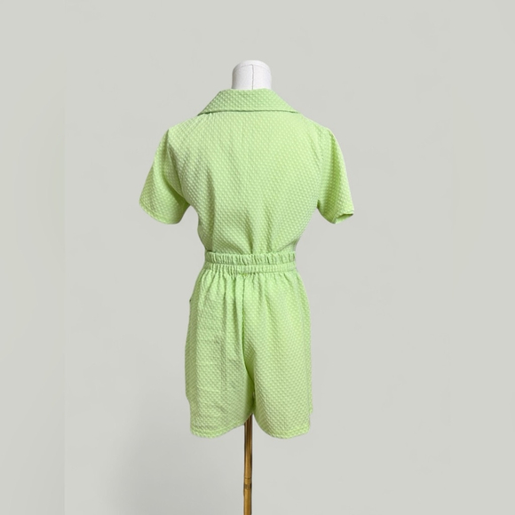 Top and Shorts Set Women Size Medium Green Short Sleeves Cropped High Waisted - Picture 4 of 11